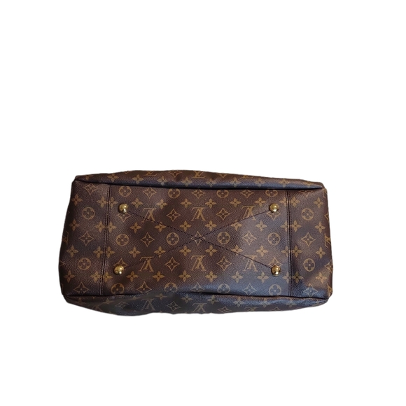 Louis Vuitton 💯 Authentic - Picture 3 of 13